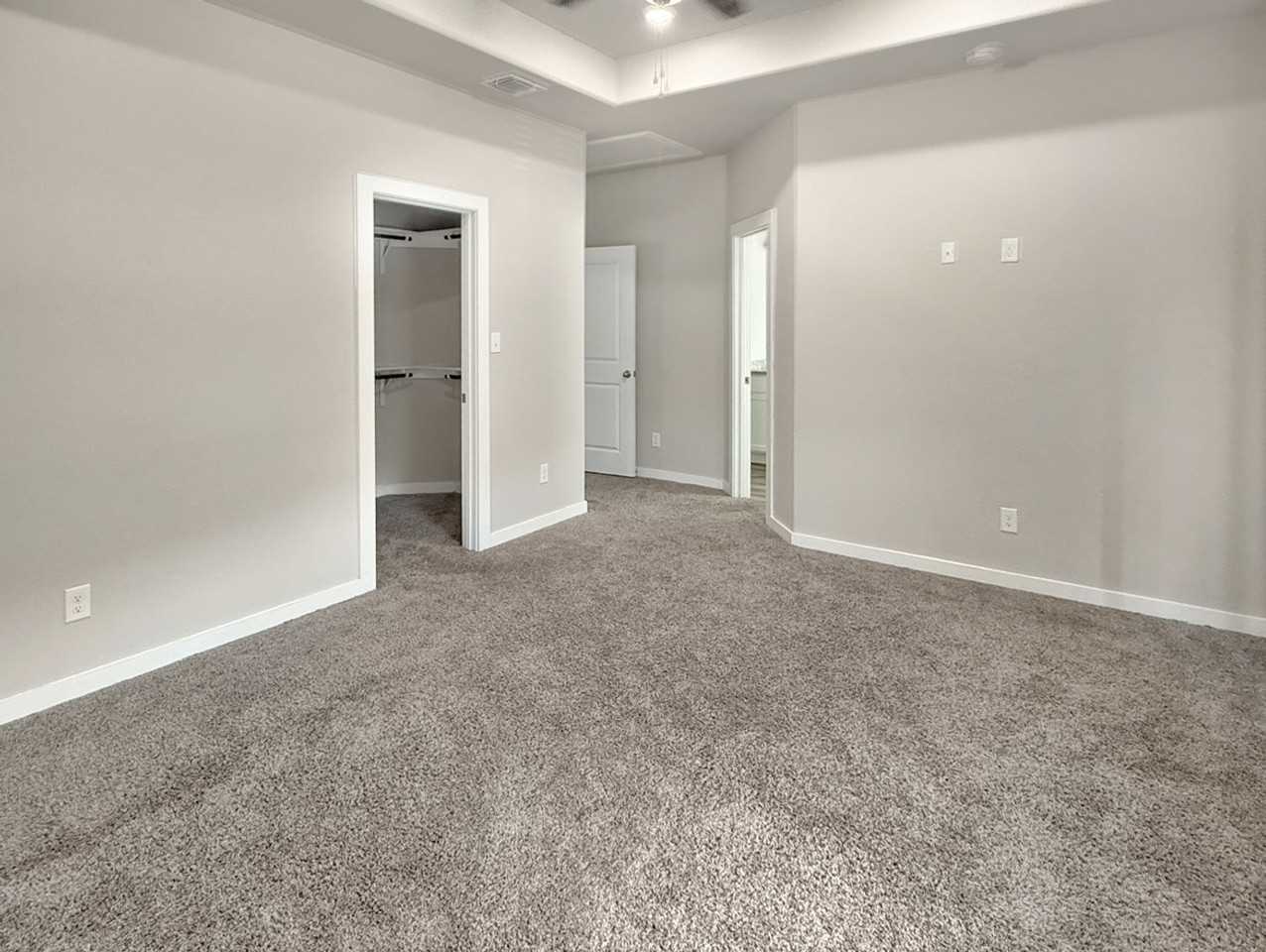 21515 Sir Walter Ln - Photo 3 of 16