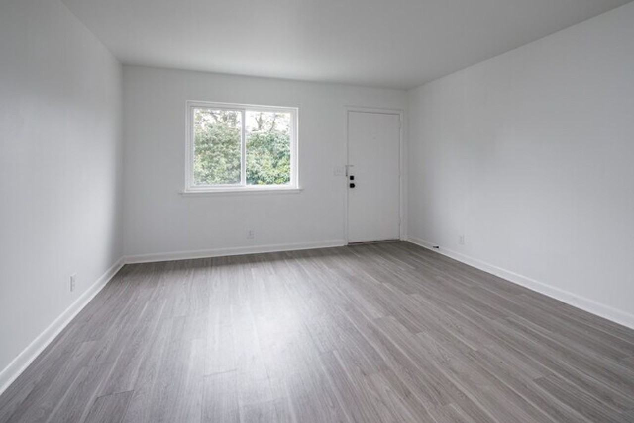 Elmington Park Flats - Photo 5 of 7