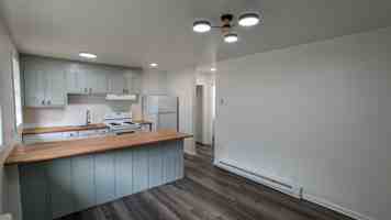 featured image of 617 40th Ave N