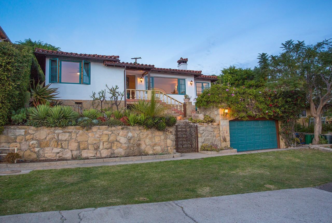 870 Paseo Ferrelo - Photo 3 of 20