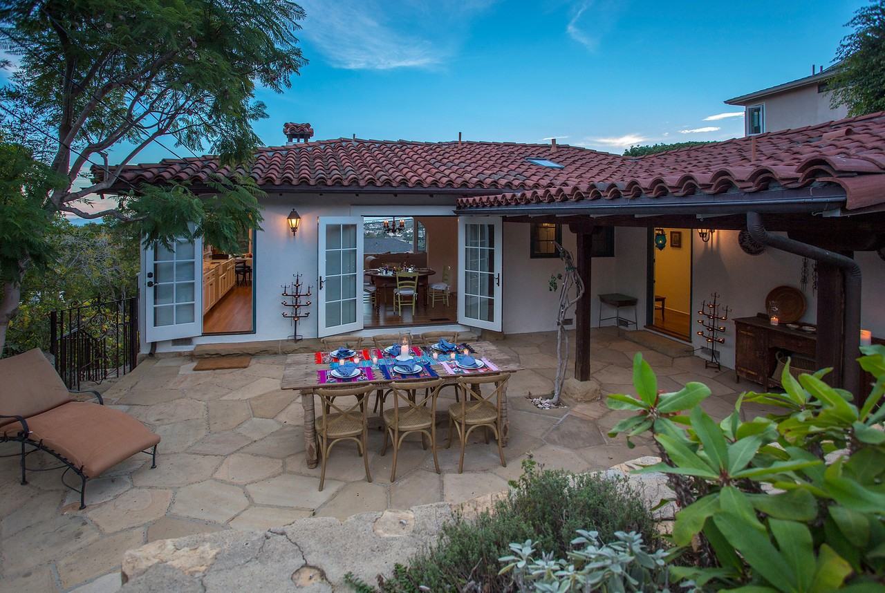 870 Paseo Ferrelo - Photo 2 of 20