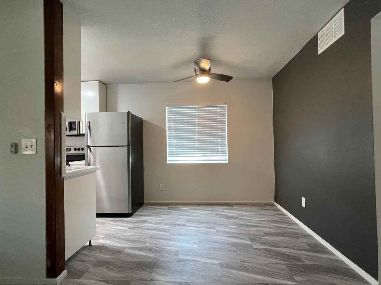 SU-12 on Cambridge - Photo 3 of 14