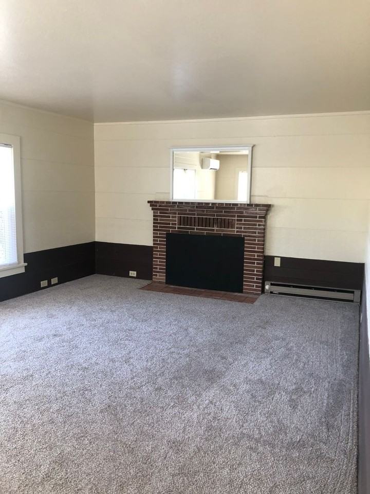 1032 1032 & 1038 Woodrow Lane - Photo 2 of 10