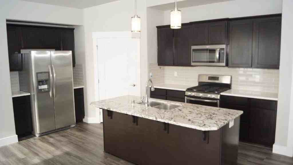 1497 W Jay Ct - Photo 3 of 17