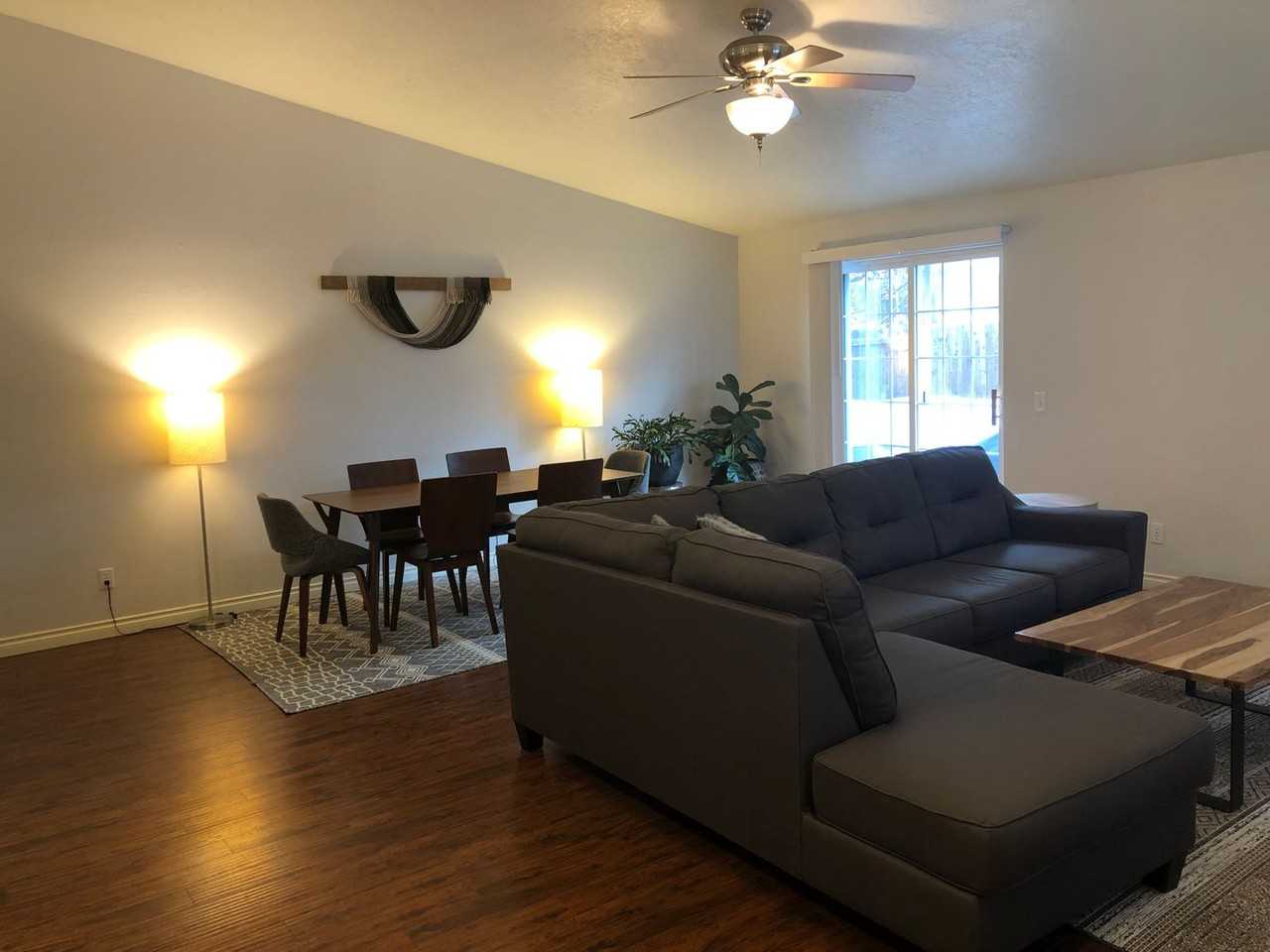 20205 Star Ridge Ct - Photo 4 of 23