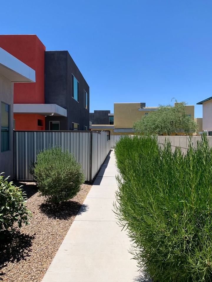 975 E Park Modern Dr - Photo 5 of 25