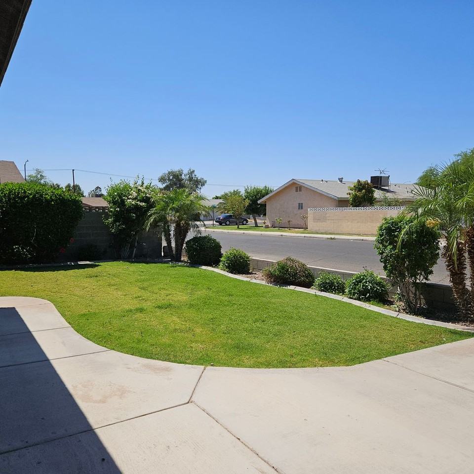 1781 W 26th Dr - Photo 2 of 23