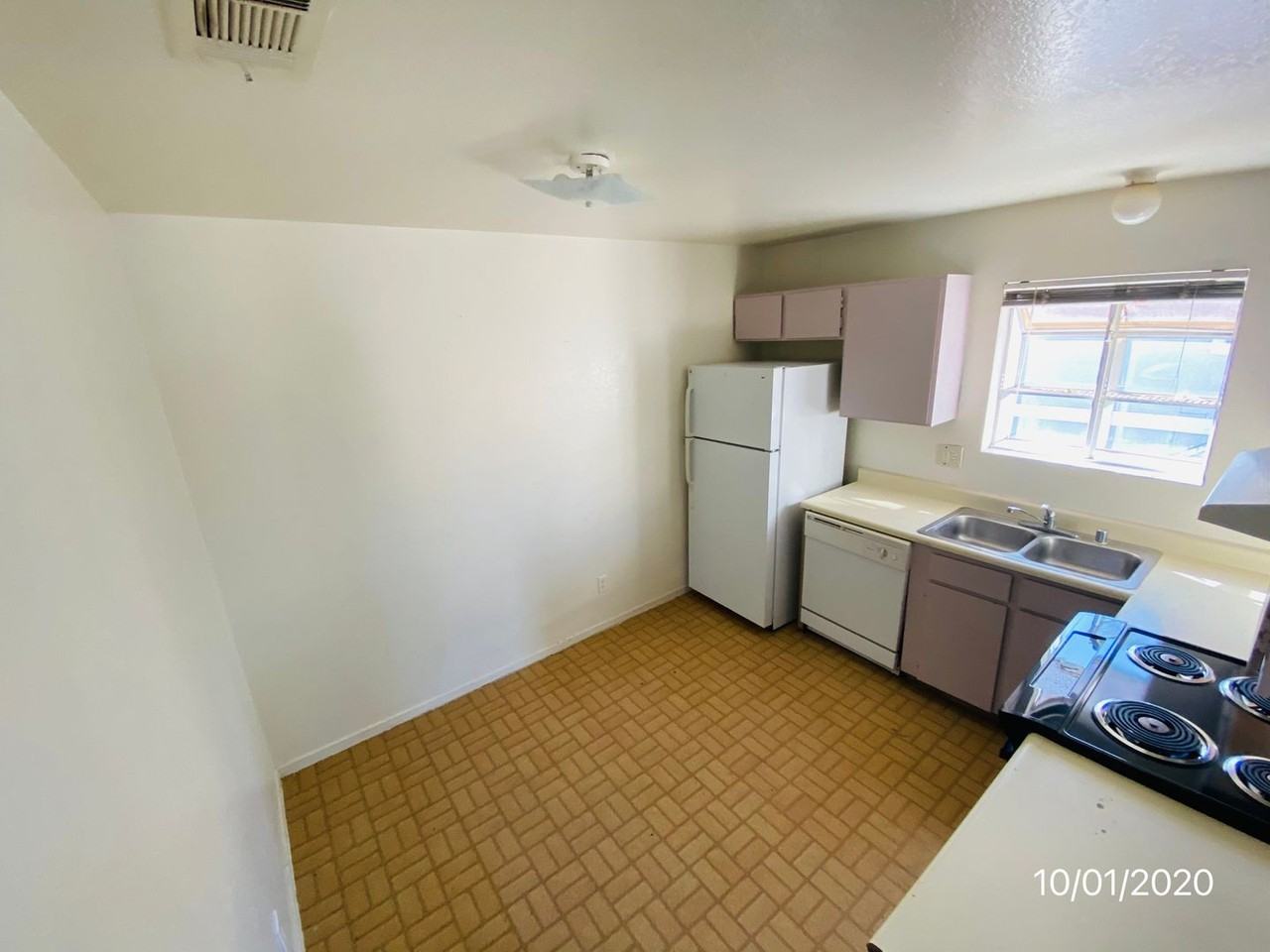 917 Bridgewater St #C - Photo 7 of 8