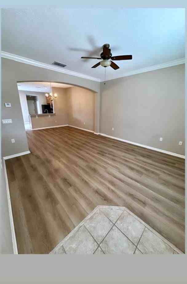 5513 Somersby Rd - Photo 6 of 35