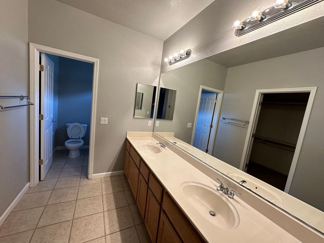 3295 Rivermont St - Photo 5 of 11