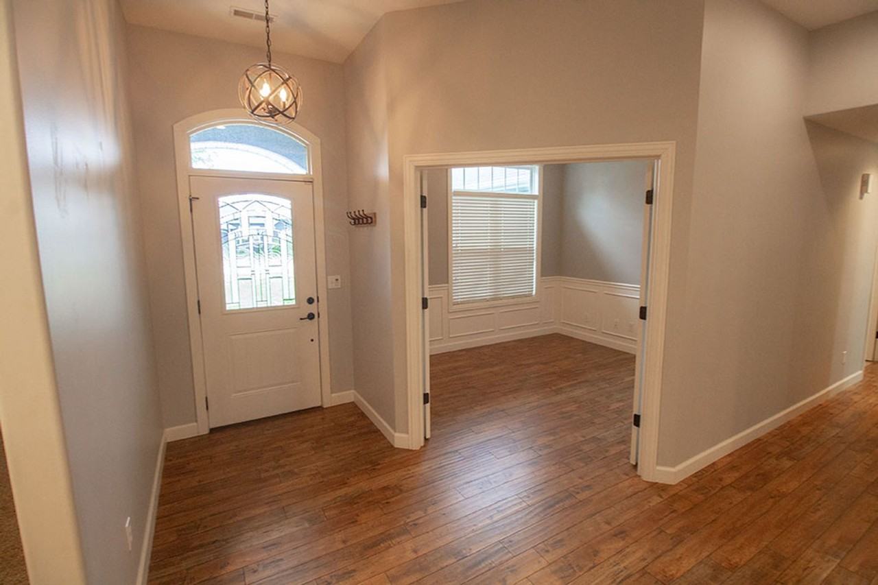 7504 Wellford Ct - Photo 3 of 39