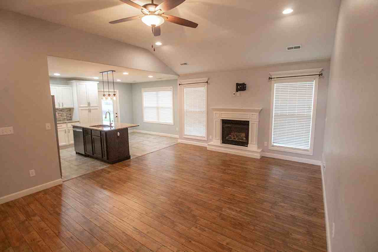 7504 Wellford Ct - Photo 4 of 39