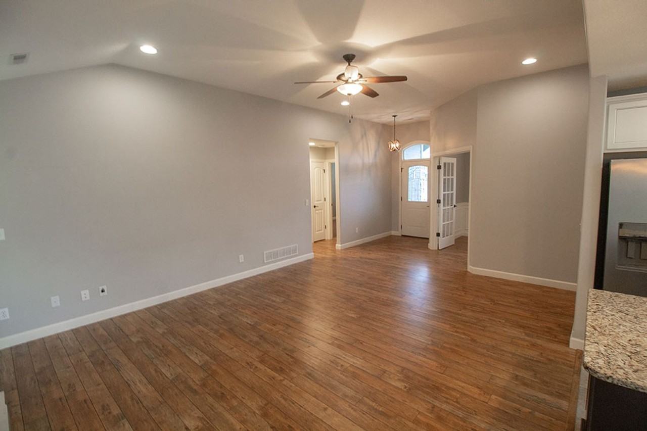 7504 Wellford Ct - Photo 6 of 39