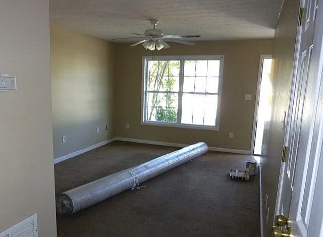 640 Clover Ave #640 - Photo 5 of 16