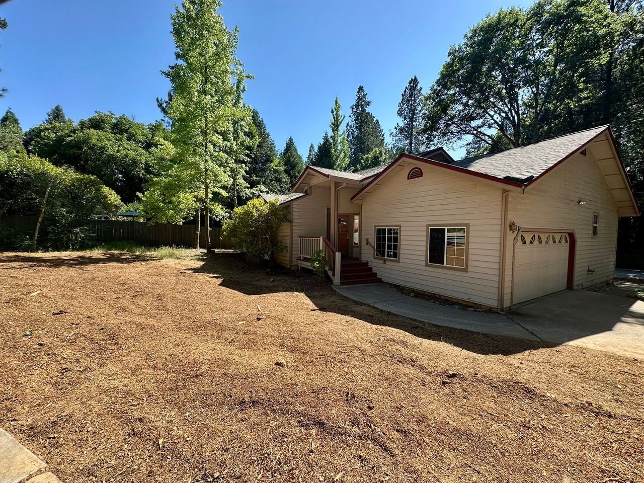 397 Gracie Rd - Photo 2 of 32