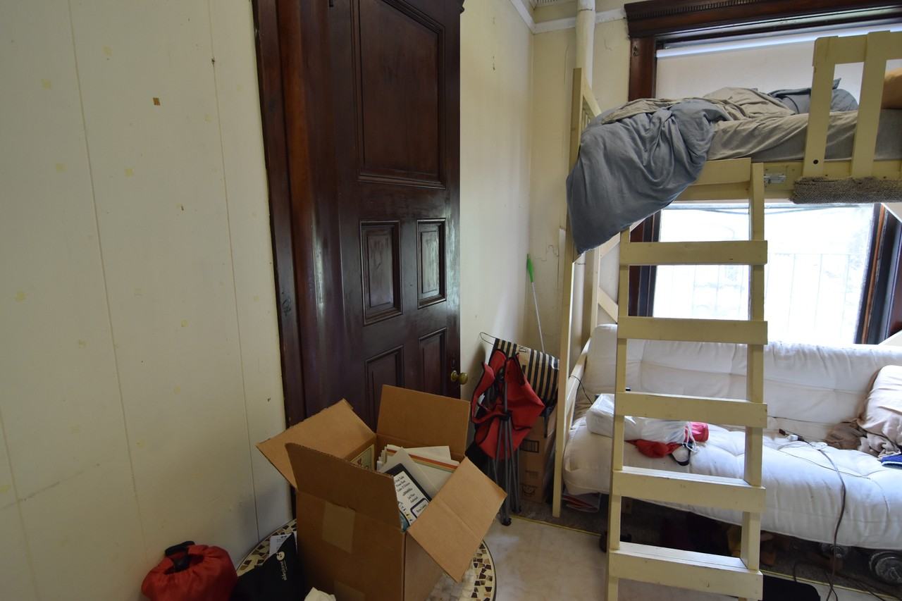 15 Bay State Rd #6 - Photo 2 of 4