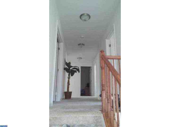 208 Christiana Rd - Photo 3 of 5