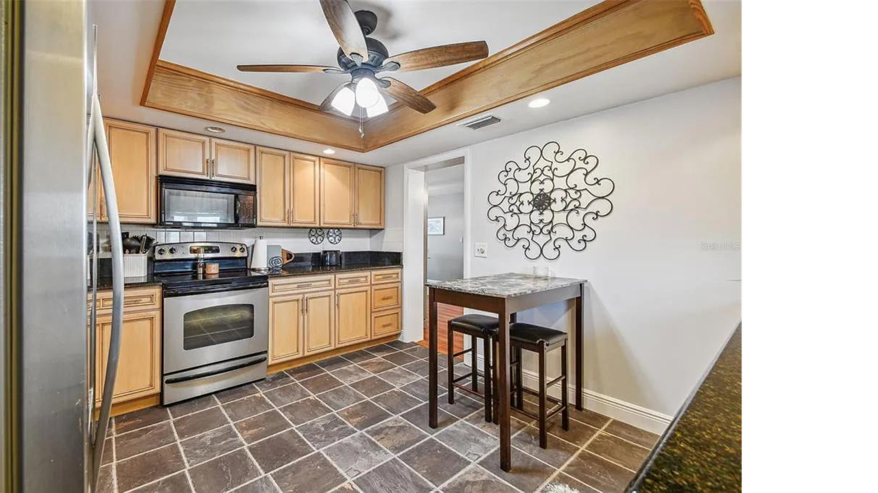 5020 Brittany Dr S Bldg 1 322/323 - Photo 2 of 21