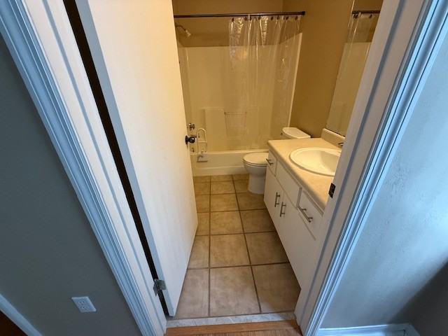 4700 Southwest Archer Road #126 - Photo 6 of 15