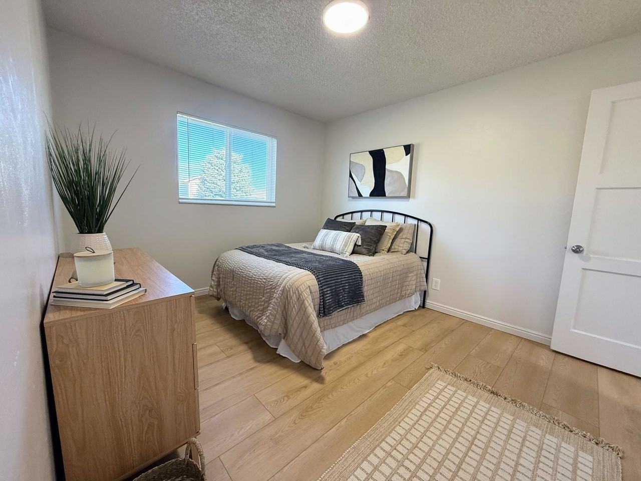 142 W 1200 N - Photo 2 of 14