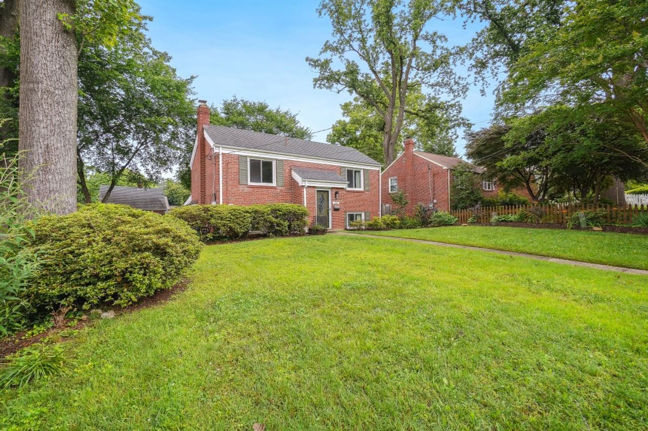 1609 Ballard St - Photo 2 of 30