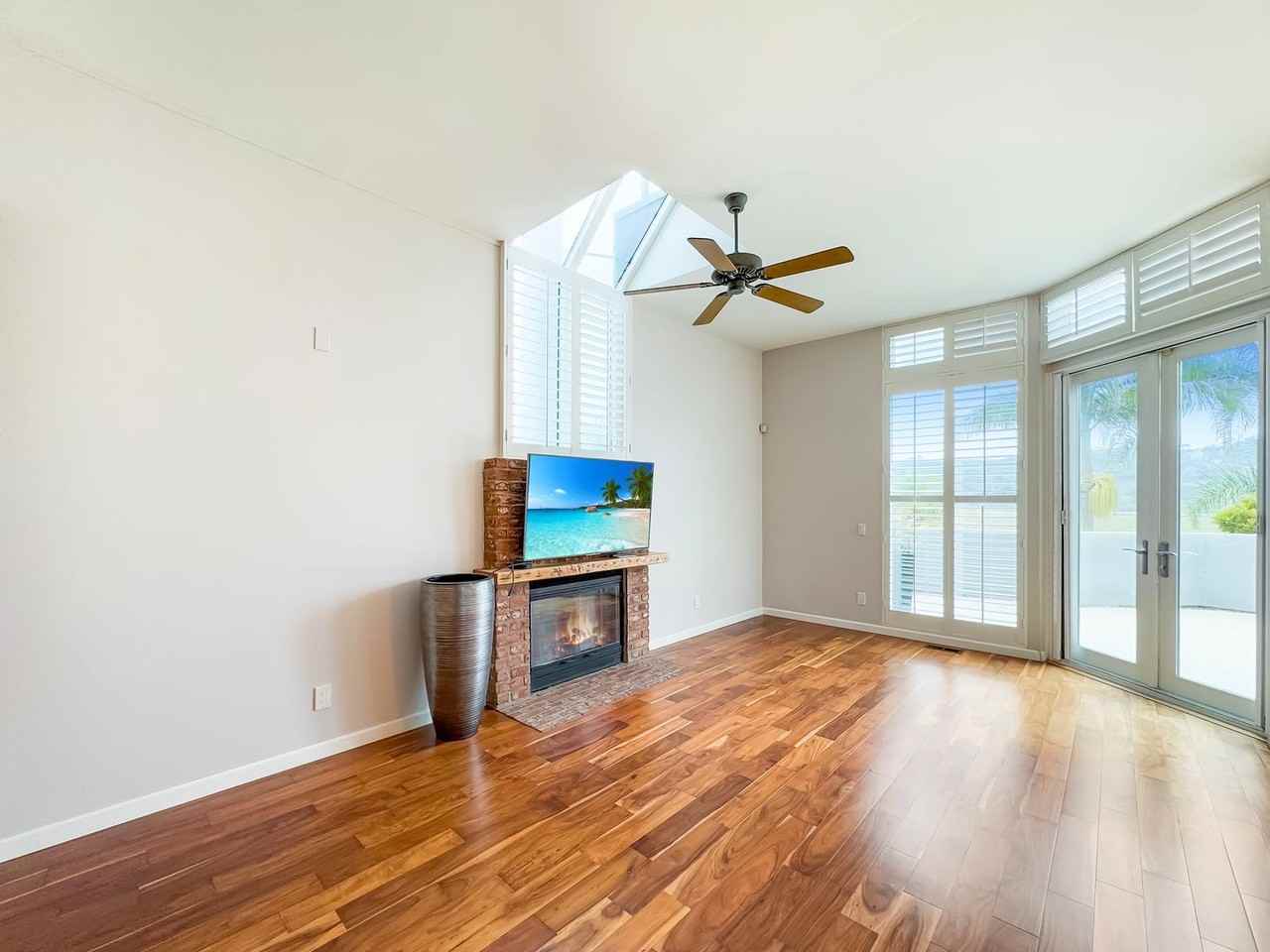 2593 Via Pisa - Photo 2 of 24