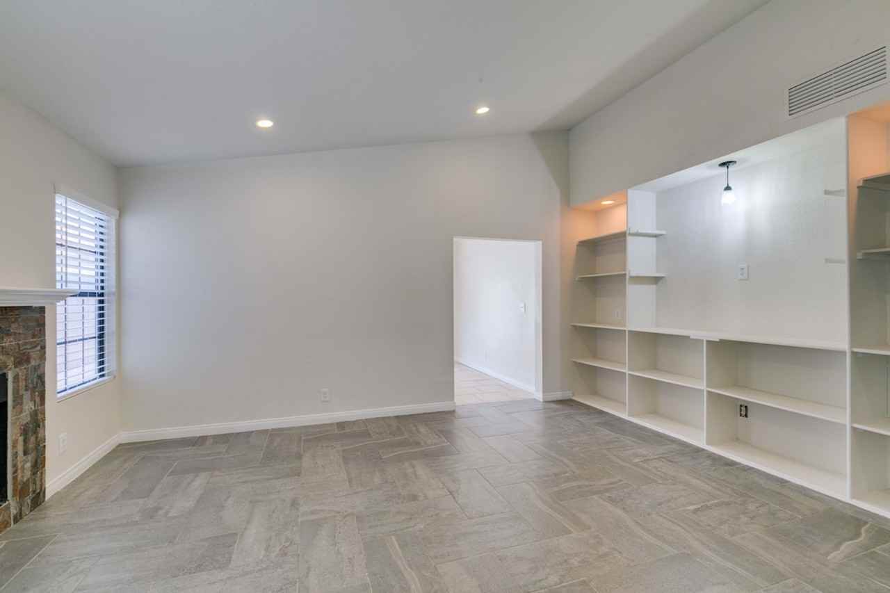 620 Macbrey Dr - Photo 3 of 40