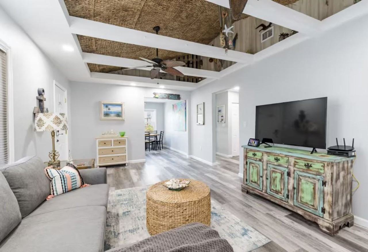 15403 Gulf Blvd - Photo 7 of 34