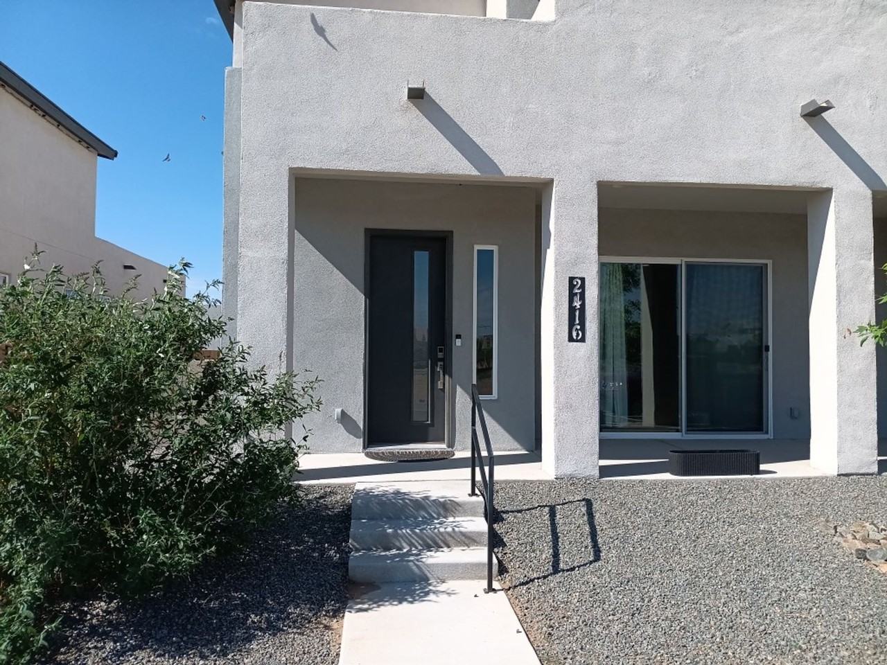 2416 Okeefe Ave Se - Photo 2 of 50