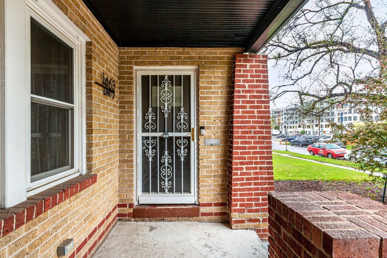 1463 Dahlia St - Photo 2 of 31