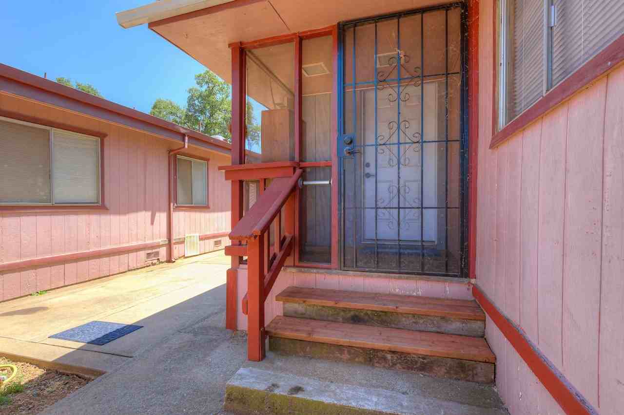 162 Feathervale Drive - Photo 4 of 25