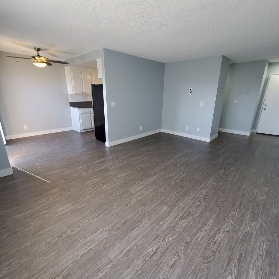 664 W 12th St #206 - Photo 6 of 13