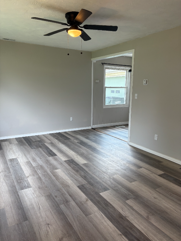 4264 Hickory Ln - Photo 2 of 14