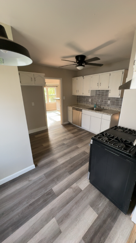 4264 Hickory Ln - Photo 3 of 14