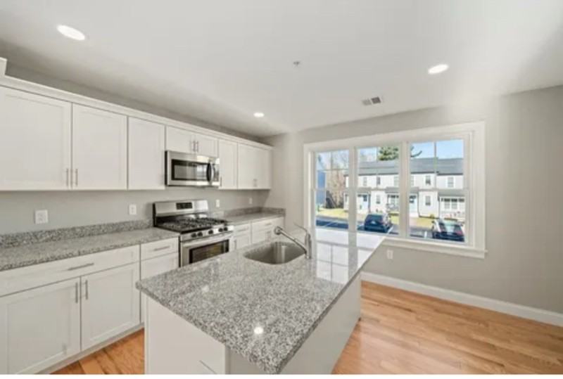 55 Plymouth St #35 - Photo 2 of 17