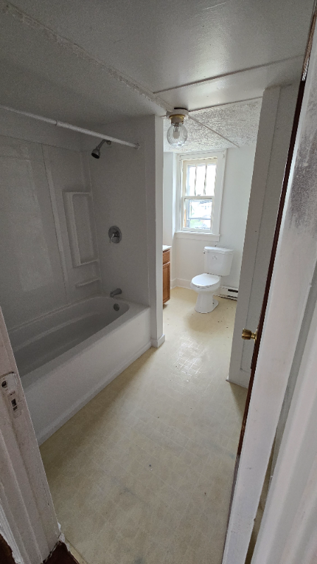 412 Adams Ave #3S - Photo 3 of 5