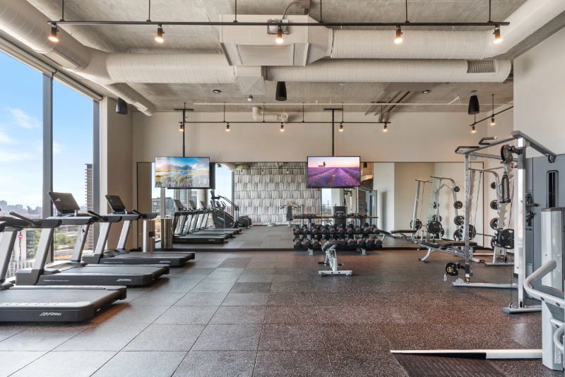 352 S Aberdeen St - Photo 7 of 13