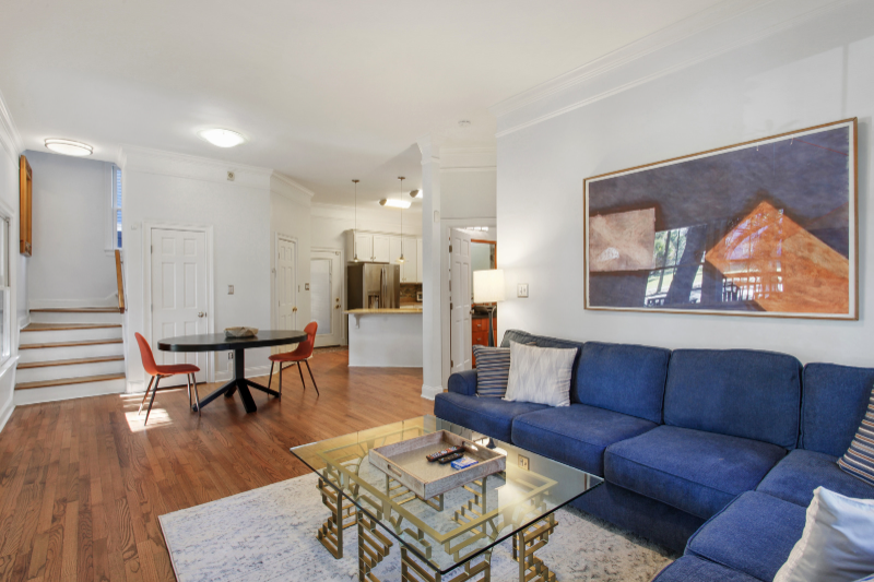 102 W 36th St - Photo 4 of 20