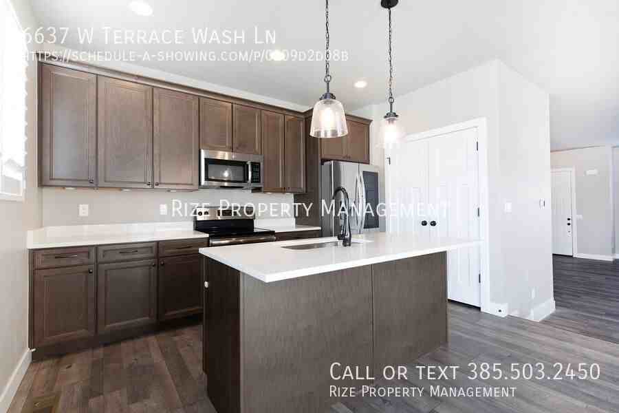 6637 W Terrace Wash Ln - Photo 2 of 19