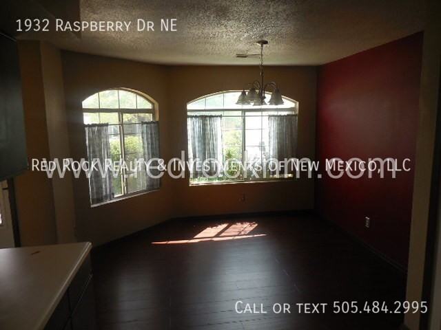 1932 Raspberry Dr Ne - Photo 4 of 20