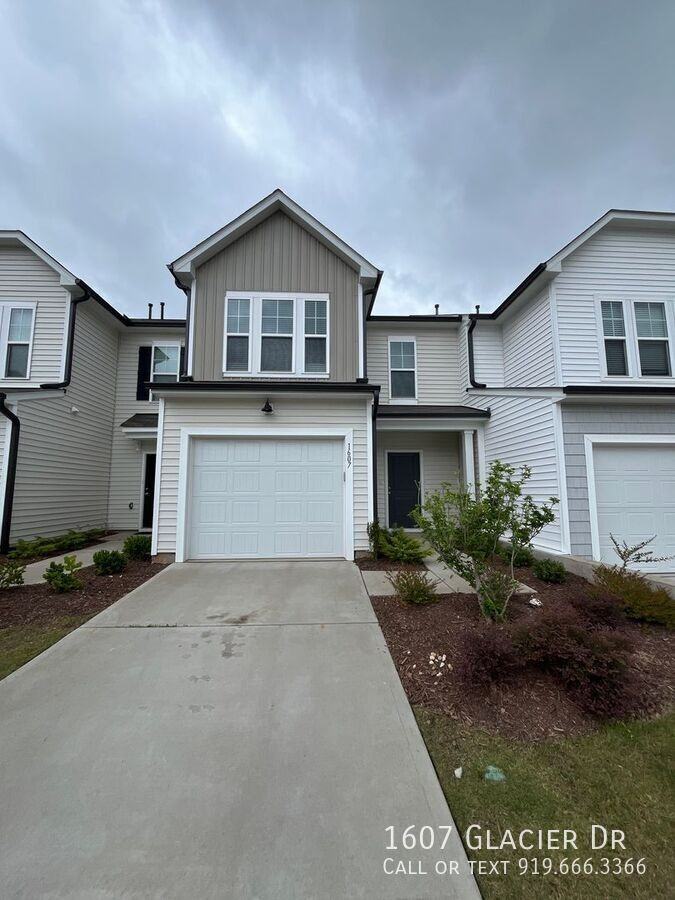 1607 Glacier Dr - Photo 2 of 11