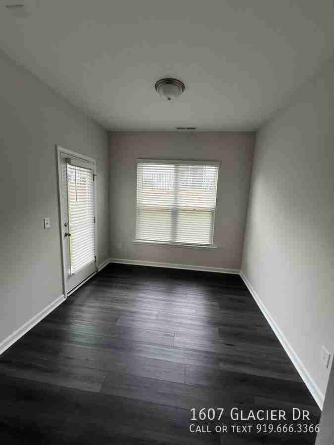 1607 Glacier Dr - Photo 5 of 11