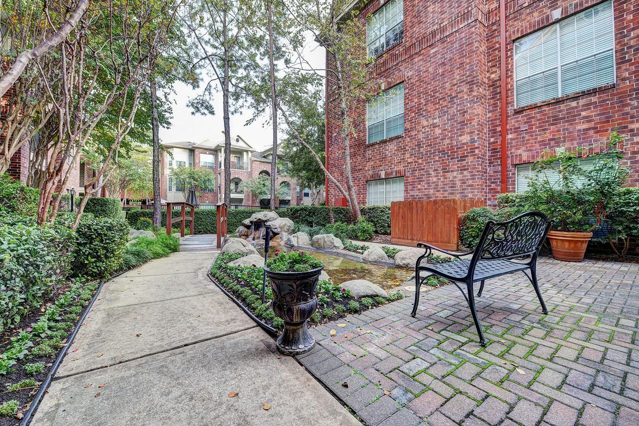 Post Oak Park - Photo 7 of 40