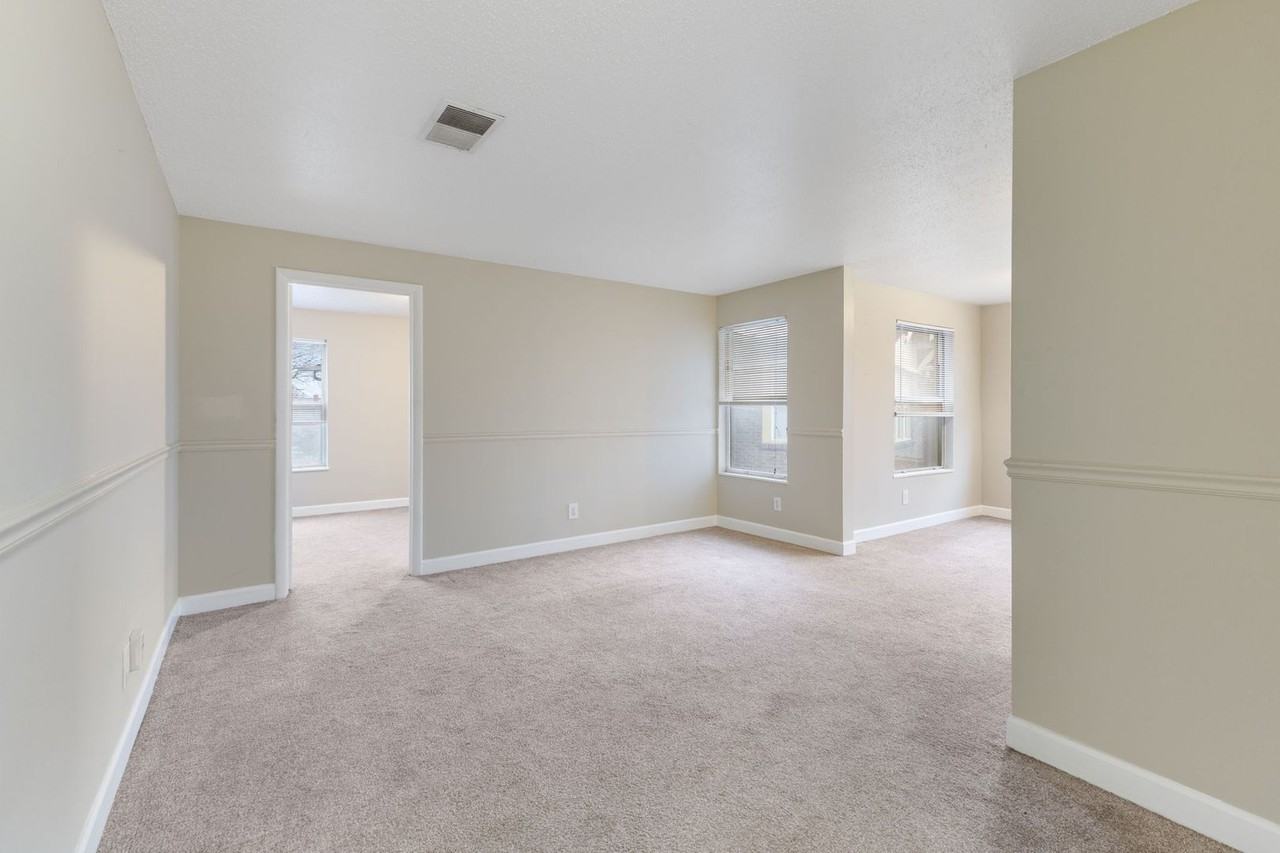 3534 E Fall Creek Parkway North Dr #3520D - Photo 4 of 19