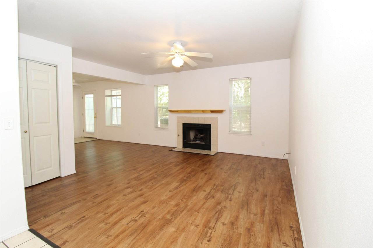 Molly Court - Photo 3 of 26