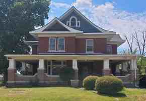 featured image of 104 North Victor Avenue East