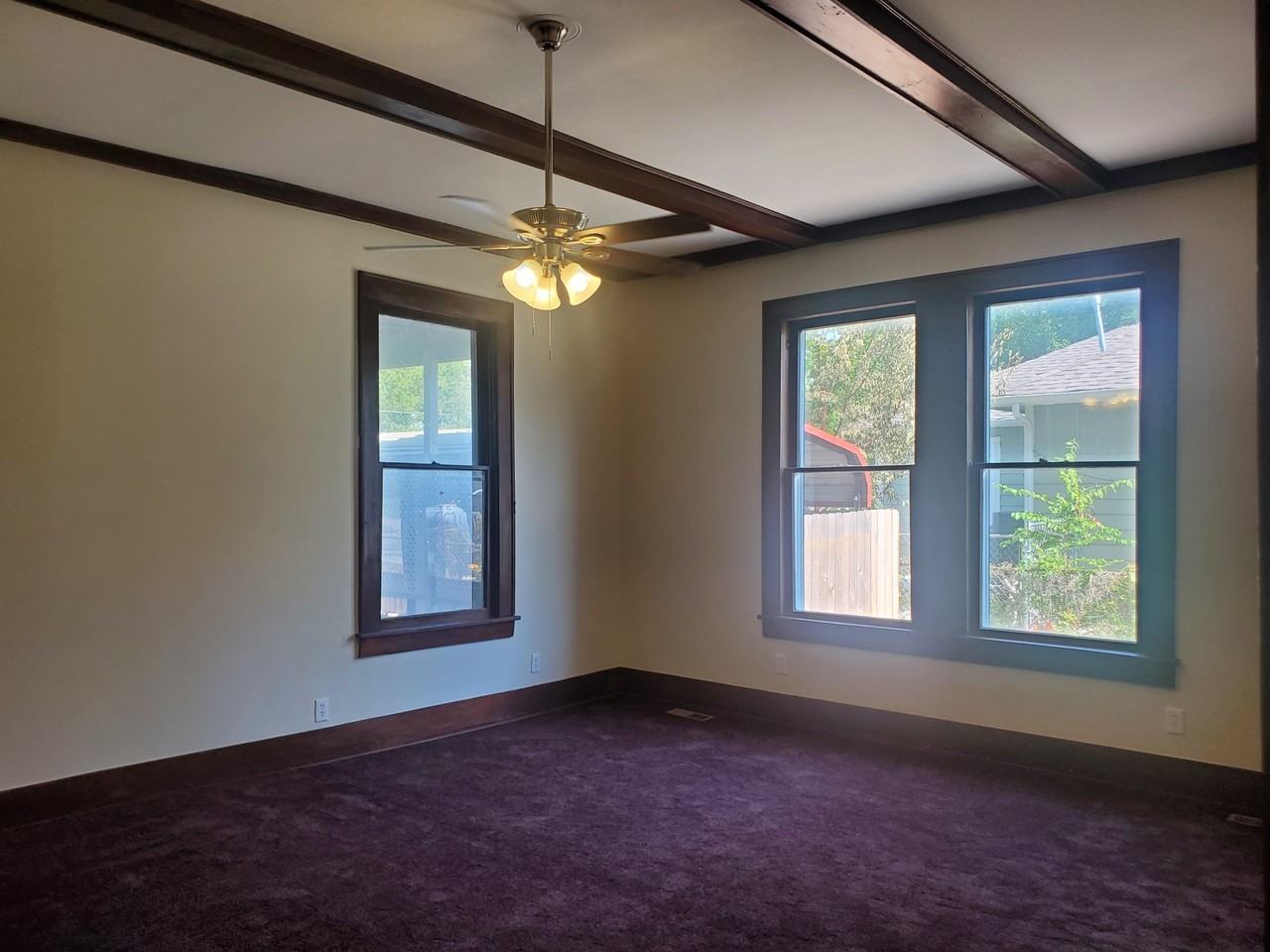 104 North Victor Ave (#08050033109300) - Photo 3 of 15