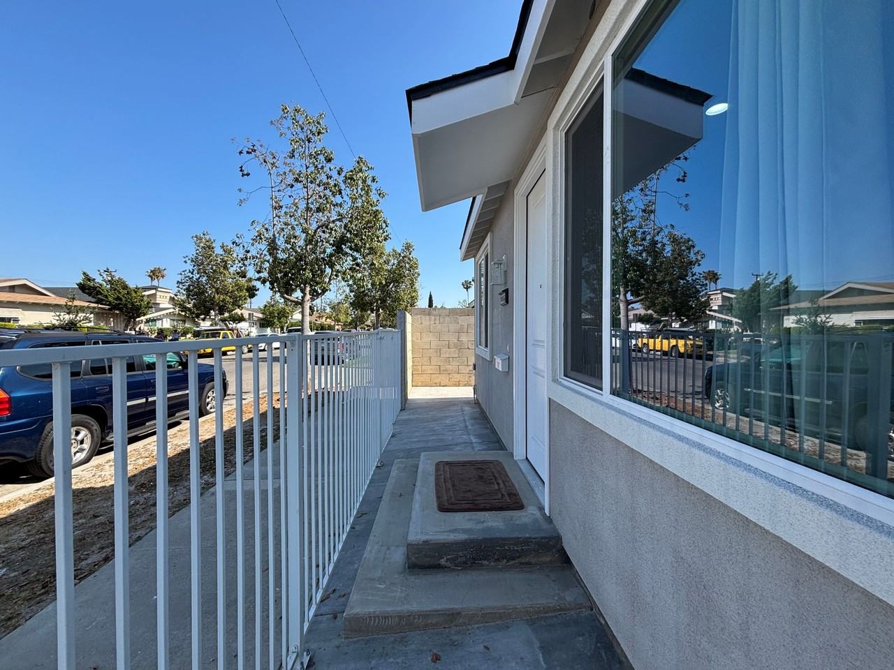 1056 North Lincoln Street - Photo 3 of 23