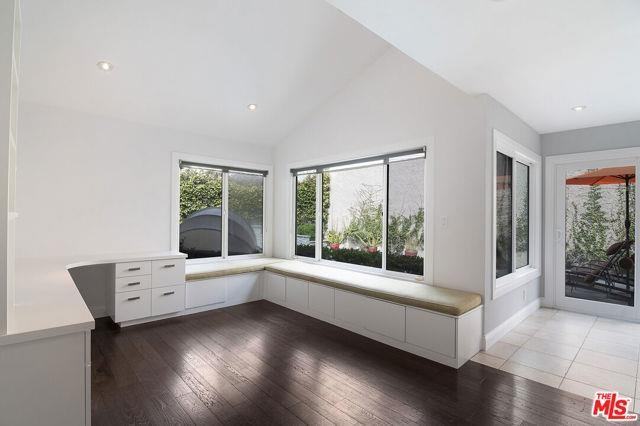 3980 Astaire Ave - Photo 2 of 8