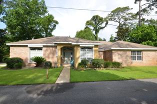 109 Point Comfort Rd - Photo 1 of 1